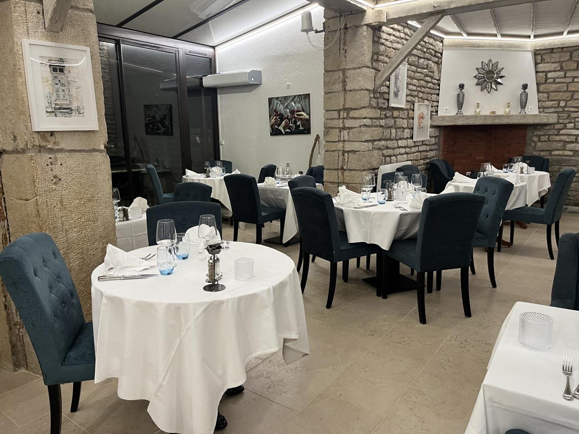 Logis Le Marronnier Buffon Exterior foto